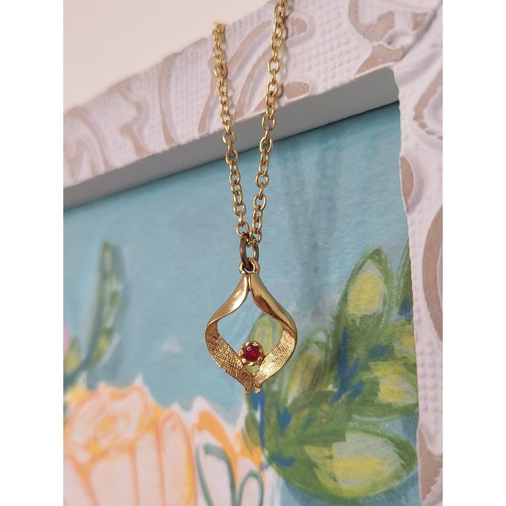 Vtg Gold Tone Genuine Red Ruby 18" Chain Necklace